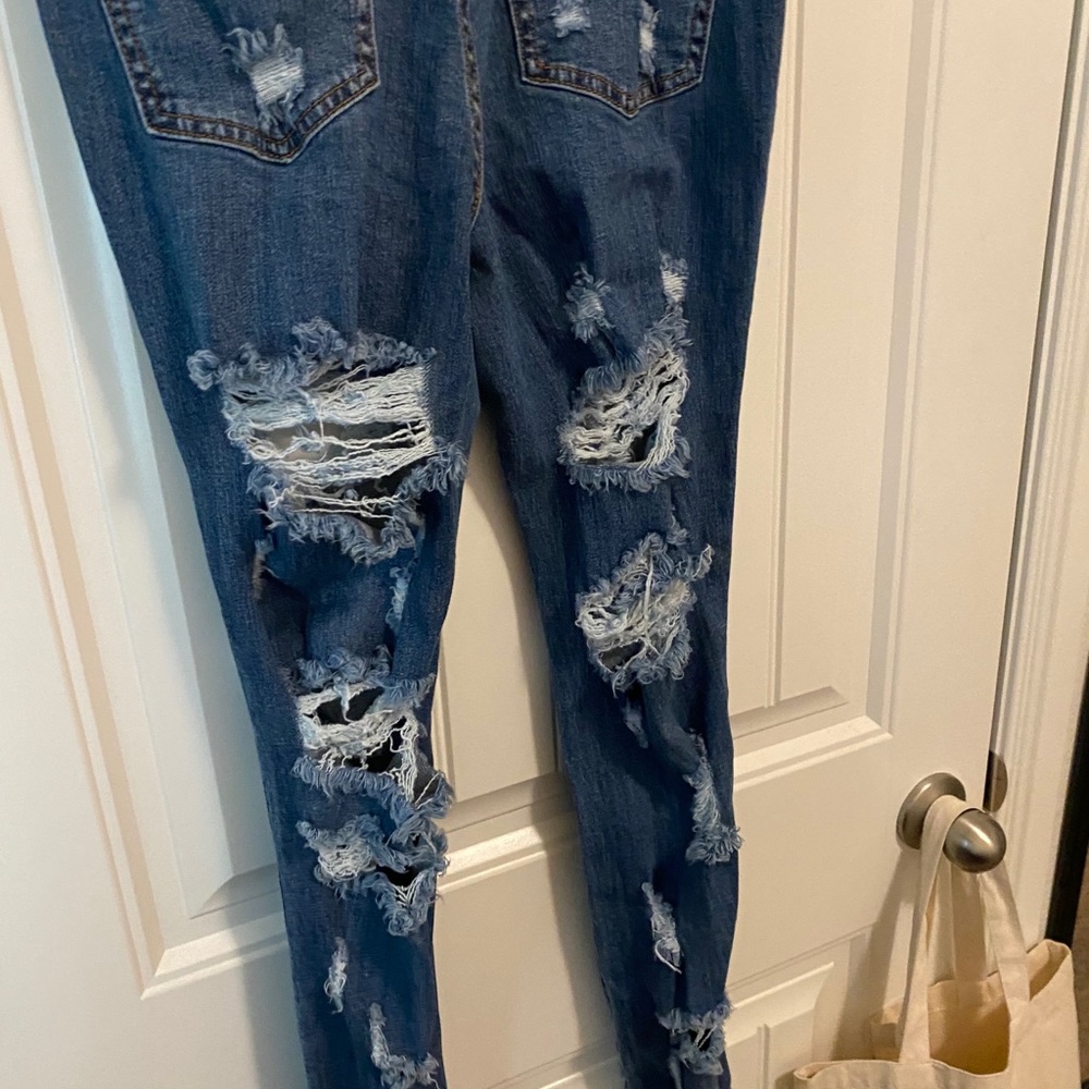 Ripped Jeans - image 2